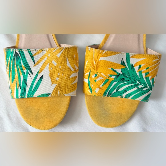 Lulus Yellow Green Tropical Print Heels Size 10 - Picture 2 of 7